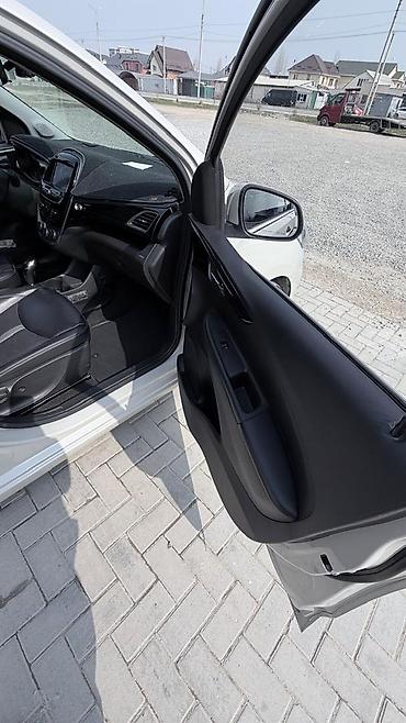 Chevrolet: Chevrolet Spark: 2018 г., 1 л, Автомат, Бензин, Хэтчбэк — 9