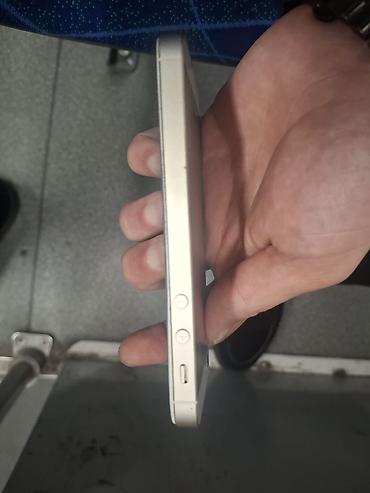 fanarlar: IPhone SE, Ağ, Barmaq izi — 5