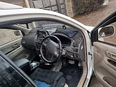 Toyota: Toyota Ipsum: 2001 г., 2 л, Автомат, Бензин, Минивэн — 10