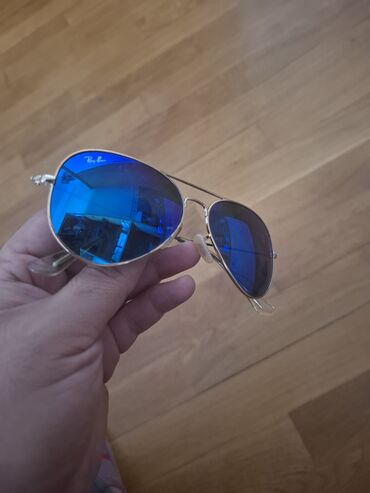 günəş eynəyi: Gün eynəyi, Ray-Ban, İşlənmiş
