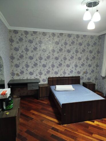 Uzunmüddətli kirayə mənzillər: Nizami Rayonu Qara Qarayev Metrosu 3 otaq. Mərtəbə - 5/1 Otaq sayı - — 4