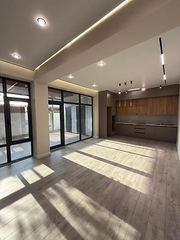 Продажа коттеджей и домов: 🏡 Продается новый современный дом в стиле хай-тек 📍 Район: Рабочий — 5