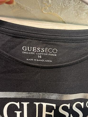 gues: Original GUESS T SHIRT 16 yash ( S,XS) bedene uygun, tezedir etiketi — 2