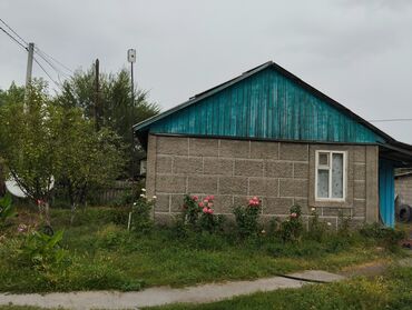 куплю дом маявка: Продаётся жилой дом с хозяйственными постройками и двориком. - Жилой