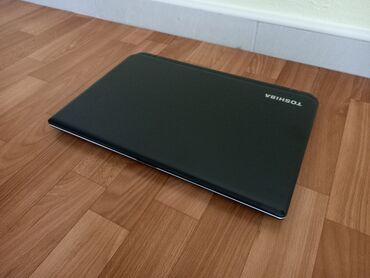 Toshiba: Intel Celeron, 4 GB OZU, 15.6 " — 6