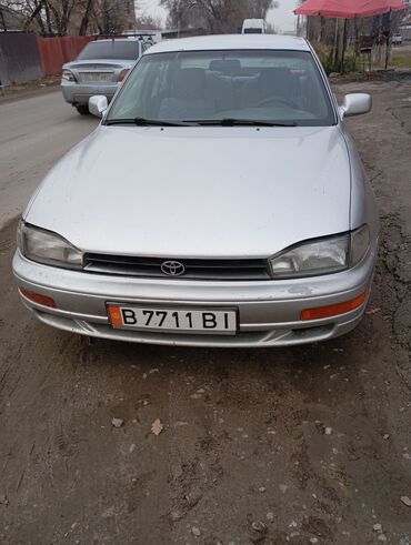 Toyota: Toyota Camry: 1992 г., 3 л, Механика, Бензин, Седан