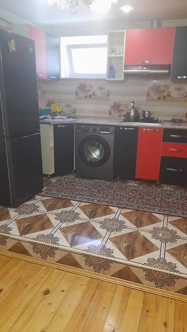 gənclik ev: Şəki xan sarayının yanında qala divarlarının yanında həyət evi günlük — 3