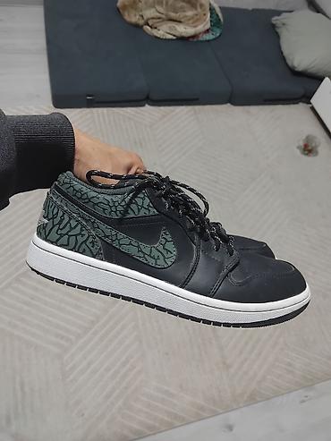low: Мужские кроссовки, 42, Nike, Б/у, цвет - Черный, Самовывоз — 1