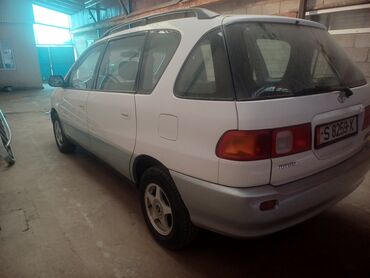 Toyota: Toyota Picnic: 1999 г., 2.2 л, Механика, Дизель, Минивэн — 5