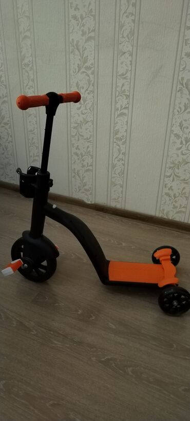 elektrikli scooter ucuz: 80 manata yenidir hec surulmeyib 3.4 yas ucun hem skutur hemde