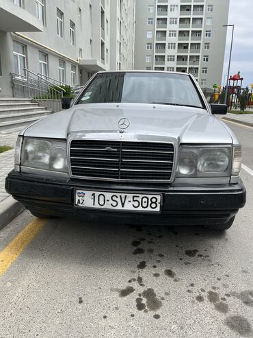 masin mersedes: Mercedes-Benz 190: 2.3 l | 1992 il Sedan