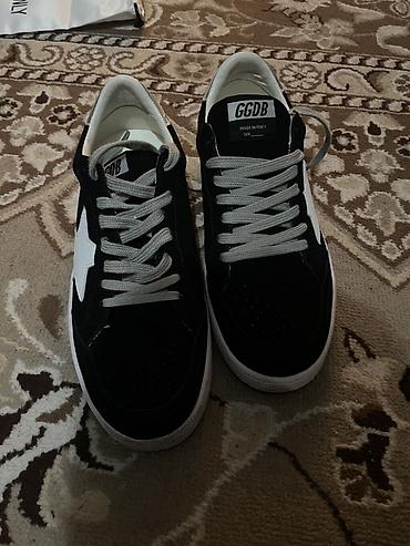 сумка крокс: Мужские кроссовки, 41, 41.5, 42, Golden Goose, Новый, цвет - Синий, Платная доставка — 2