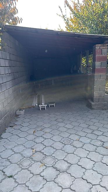 Продажа коттеджей и домов: Продаётся жилой дом с просторной планировкой. - Большая кухня с — 9