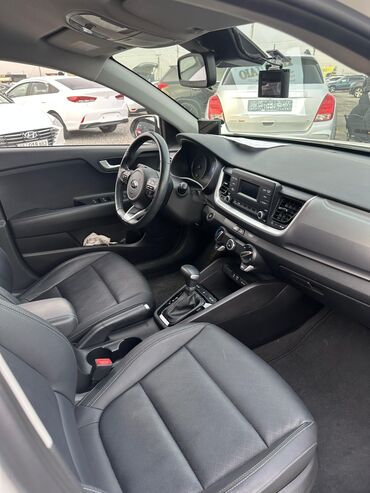 Kia: Kia Stonic: 2019 г., 1.4 л, Автомат, Бензин, Кроссовер — 10