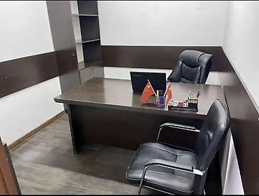 по советский: Сдаю Офисный кабинет: 12 м², В торговом центре, С ремонтом, С отдельным входом — 2