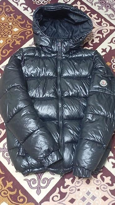 пуховик moncler черный укороченная: Пуховик, Короткая модель, С капюшоном, M — 1