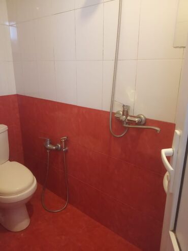 Kommersiya daşınmaz əmlakının satışı: Sahə: 36.7 m² Sənəd: Çıxarış (kupça), qeyri-yaşayış təyinatlı — 7