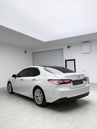 corolla 2016: Toyota Camry: 2018 г., 2.5 л, Автомат, Бензин, Седан — 5
