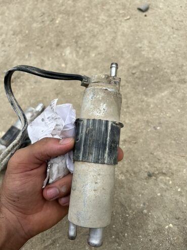 W202 çeşqa yanacaq nasosu 2 edetdir işlekdi. Maşının problemi başqa