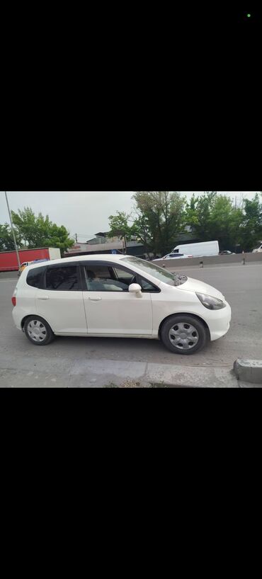 Honda: Honda Fit: 2002 г., 1.3 л, Автомат, Бензин, Универсал