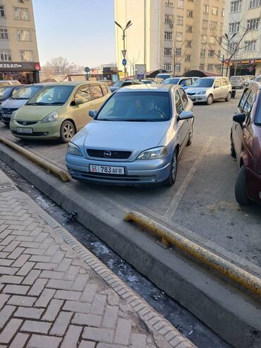 автомобиль опель: Opel Astra: 2001 г., 1.6 л, Автомат, Бензин, Седан