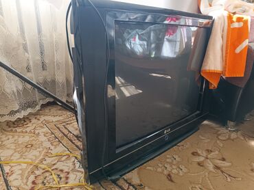 поменять экран телевизора цена: Отдам за 200 сом два телевизора. на запчасть. в сокулуке