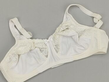 Bras: 80B, condition - Very good