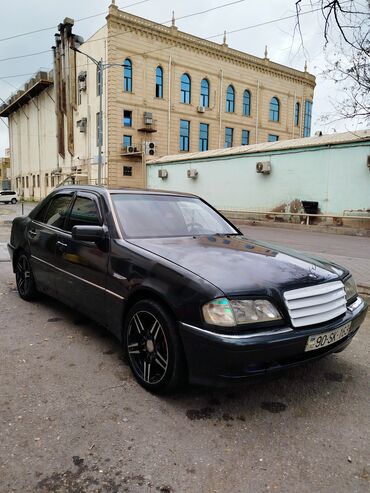 Mercedes-Benz: Mercedes-Benz 220: 2 l | 1994 il Hetçbek