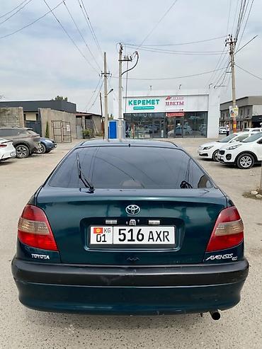Унаа сатуу: Toyota Avensis: 2002 г., Кол менен иштөөчү, Бензин, Хетчбек — 2