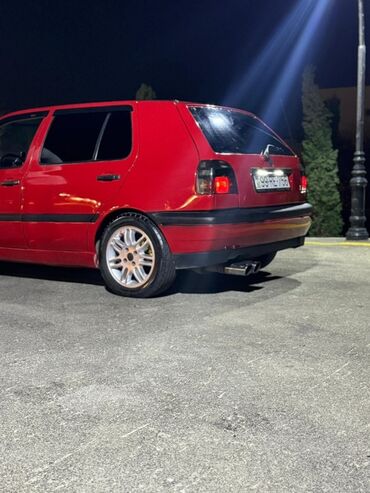 Volkswagen: Volkswagen Golf: 2 l | 1995 il Hetçbek — 4