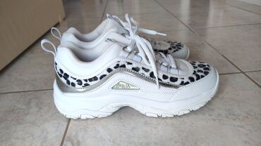 Γυναικεία είδη Υπόδησης: Fila Sneakers 39 νούμερο (φοριέται και ως 38) Κουνούρια, αφόρετα