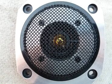 Zvučnici i stereo sistemi: Onkyo DX-11; Delovi -supervisoki 8,5x8,5cm= 20e -visoki 11x11cm= 50e — 5