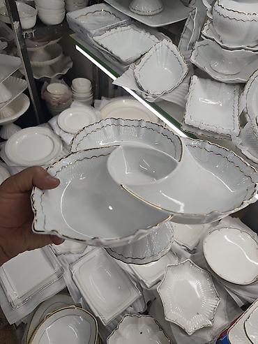 Пиалки: Фарфоровый сервиз с золотым кантом - Материал: тонкий белый фарфор. - — 6
