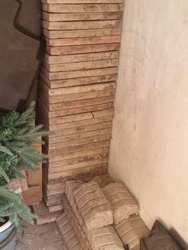 отдам даром строй материалы: Отдаю плитку at lalafo.kg отдам даром строй материалы: Отдаю плитку