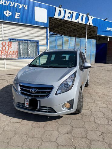 Транспорт: Chevrolet Spark: 2011 г., 1 л, Автомат, Бензин, Хэтчбэк