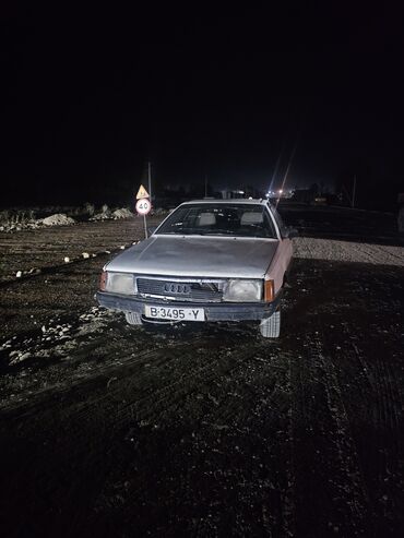 как можно купить машину в рассрочку: Audi 100: 1988 г., 1.8 л, Механика, Бензин, Седан