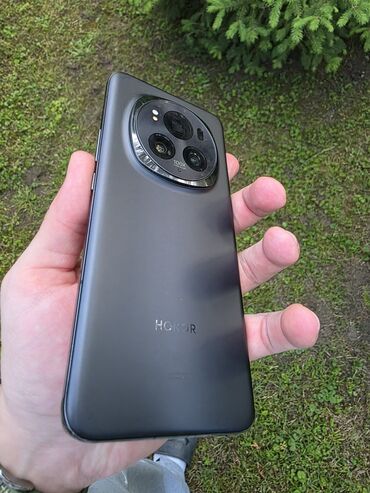 Honor: Honor Magic 5 Pro, bоја - Siva, Otisak prsta — 4