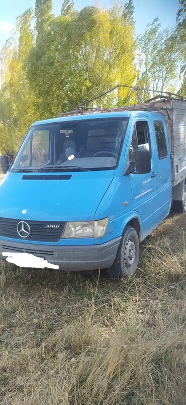 купить авто в рассрочку: Mercedes-Benz Sprinter: 1999 г., 3 л, Механика, Дизель, Фургон