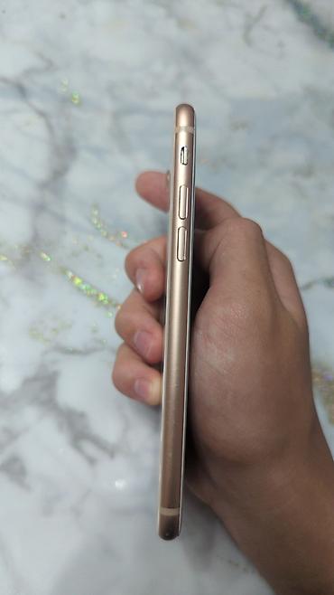 socket 1155: IPhone 8, Б/у, Золотой — 3