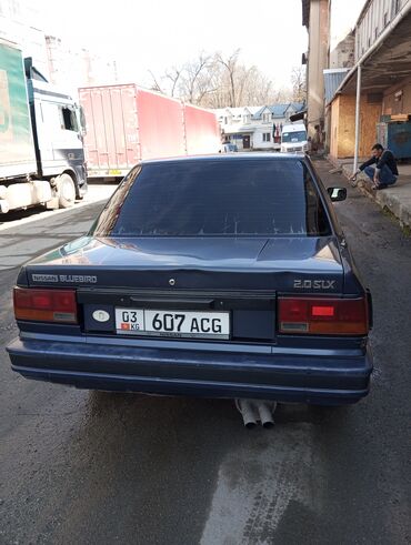 Nissan: Nissan Bluebird: 1987 г., 2 л, Механика, Бензин, Седан