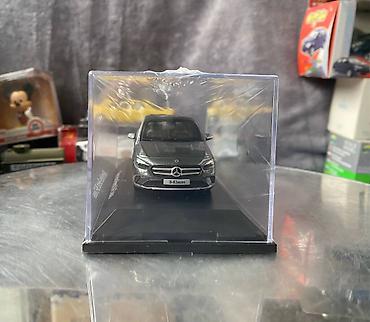 model 1: Mercedes, 2018 il, 1:43, Dəmir, Ödənişli çatdırılma — 5