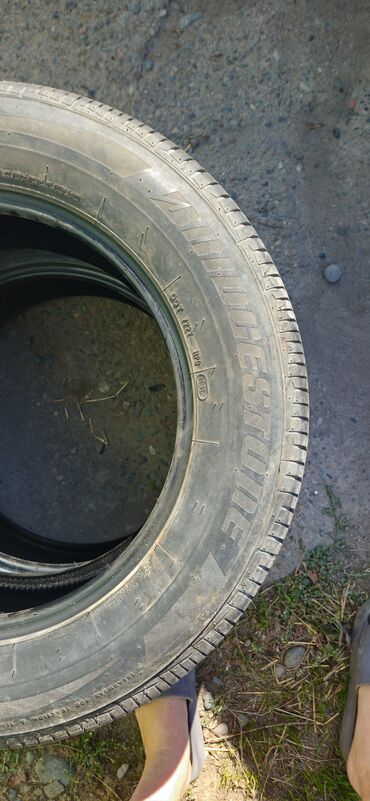 Шины: Шины 225 / 65 / R 17, Всесезонная, Б/у, Комплект, Bridgestone — 3