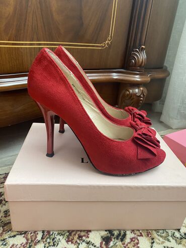 размер 38 туфли: Туфли 38.5, цвет - Красный