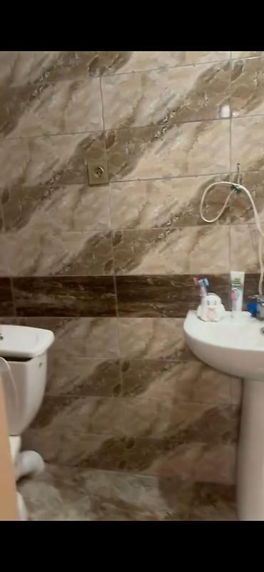kiraya: Elimlerde metroya yaxınlıqda BDU Universitetinin yaxınlıqda. 3 otaqlı — 3