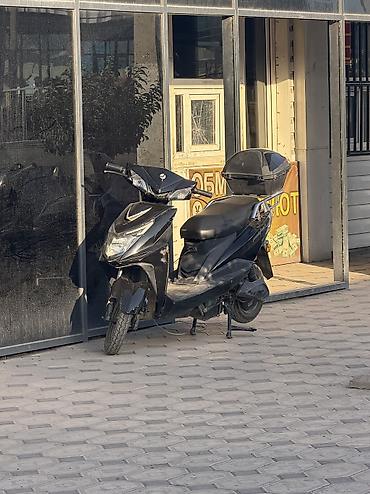 yamaha 125: Электронный скутер акум менят нужно находу — 1