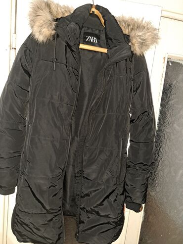 button куртка двухсторонняя: Подборка женской одежды и аксессуаров: 1) Пуховик ZARA, черный -