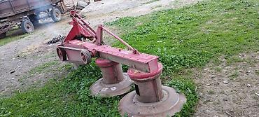 Kombaynlar: Belarus MTZ tipli mavi traktor - Güclü dizel mühərrik - Ön təkər — 8