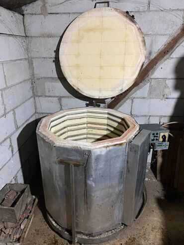 Ostali alati i mašine: 1. Peć za pećenje keramike i grnčarije Peć je zaprimine od 230l — 6