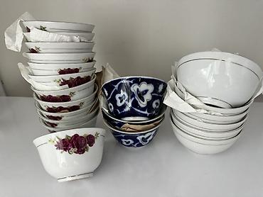 Наборы посуды: Различная посуда, б/у и новая. Есть комплектами и вразнобой. Может — 22