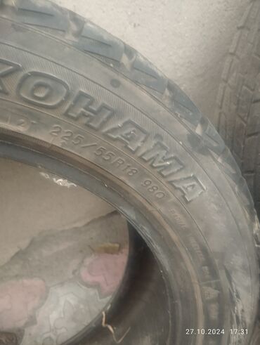 Шины: Шины 225 / R 17, Зима, Б/у, Комплект, Легковые, Япония, Bridgestone